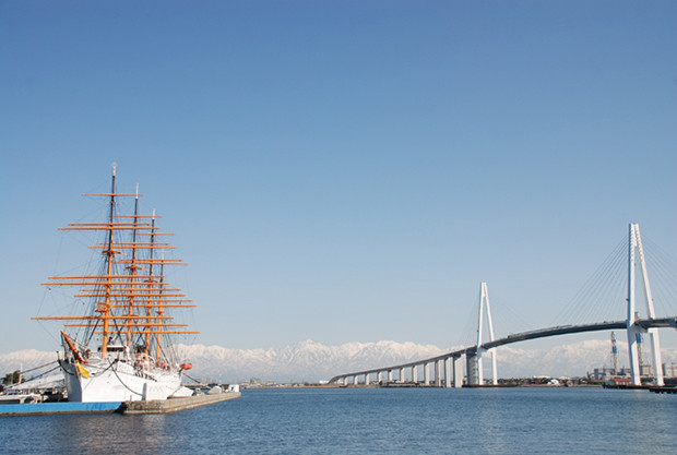 新湊大橋・海王丸コース