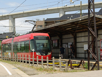 越の潟駅